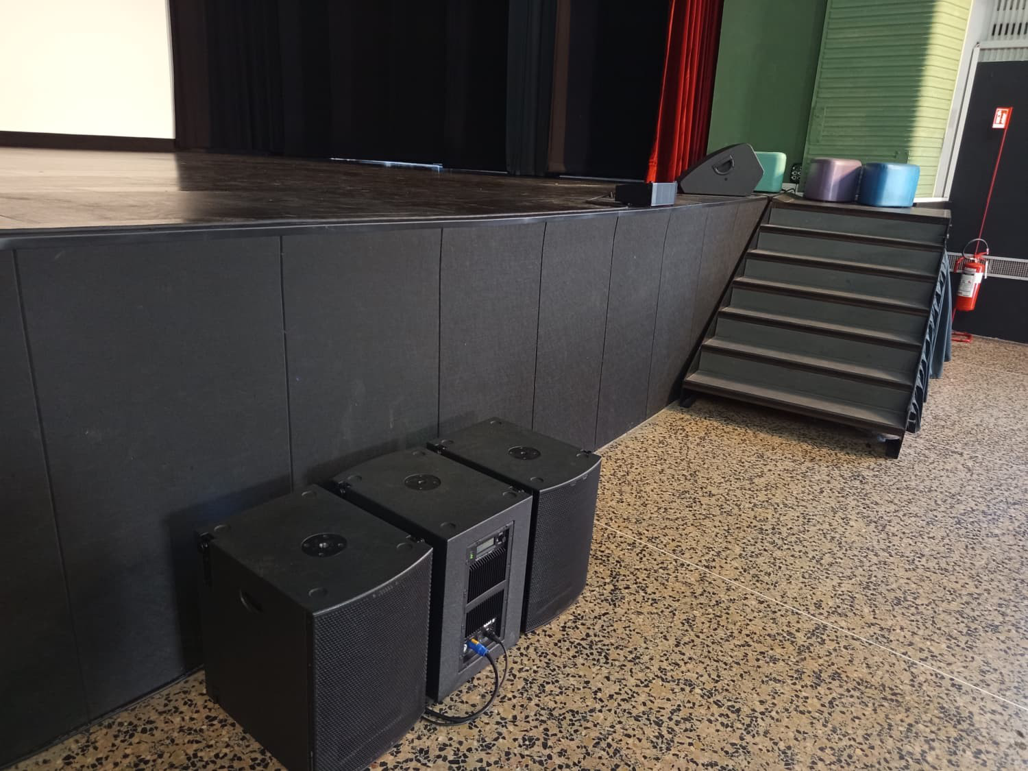 Sistema SE Audiotechnik utilizzato da 92 Decibel