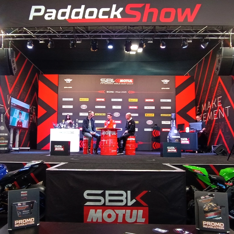 Palco EICMA con LED wall Lightbeam