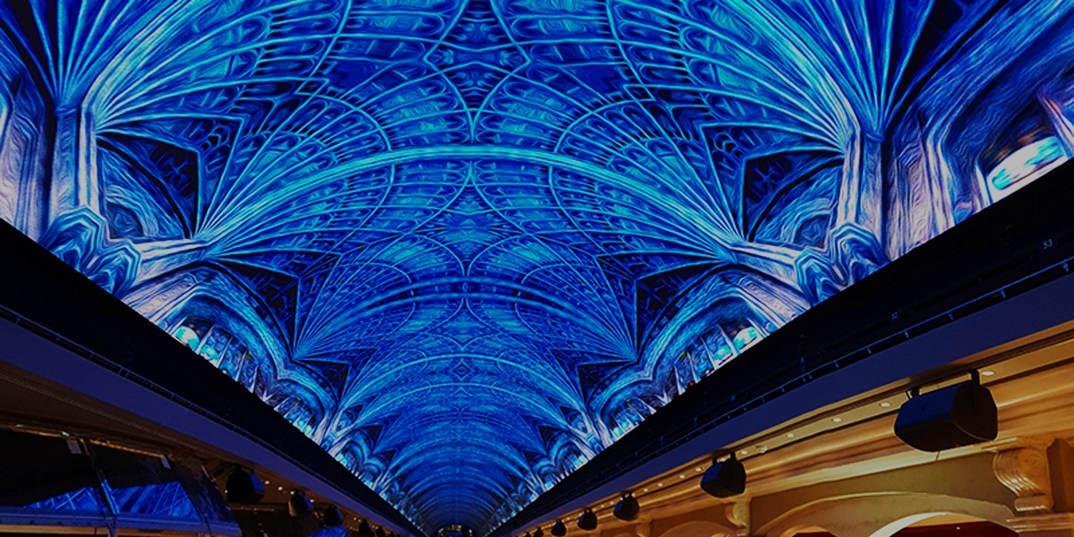 Volta LED Lightbeam sulla promenade di MSC Bellissima